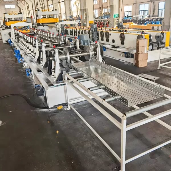 Máquinas perfiladoras para instalaciones deportivas