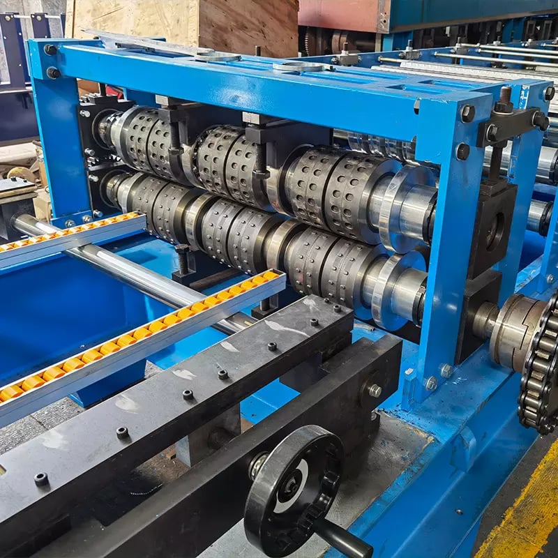 Floor Deck Roll Forming Machine
